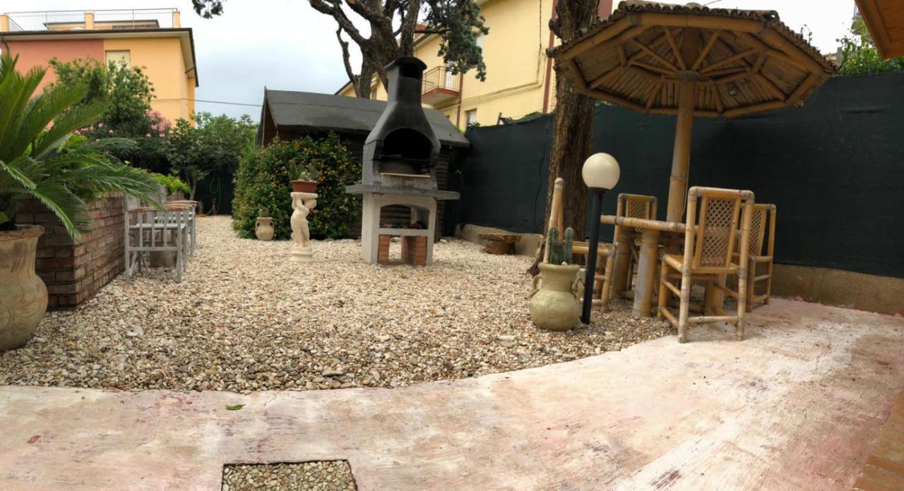 Villa Shell House, Casa Con Ampio Giardino A 100M Dal Mare Marcelli Exterior foto
